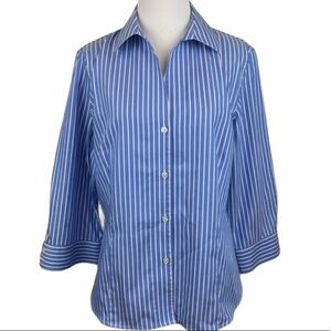 Jones New York No Iron Blue White Button Up Shirt M